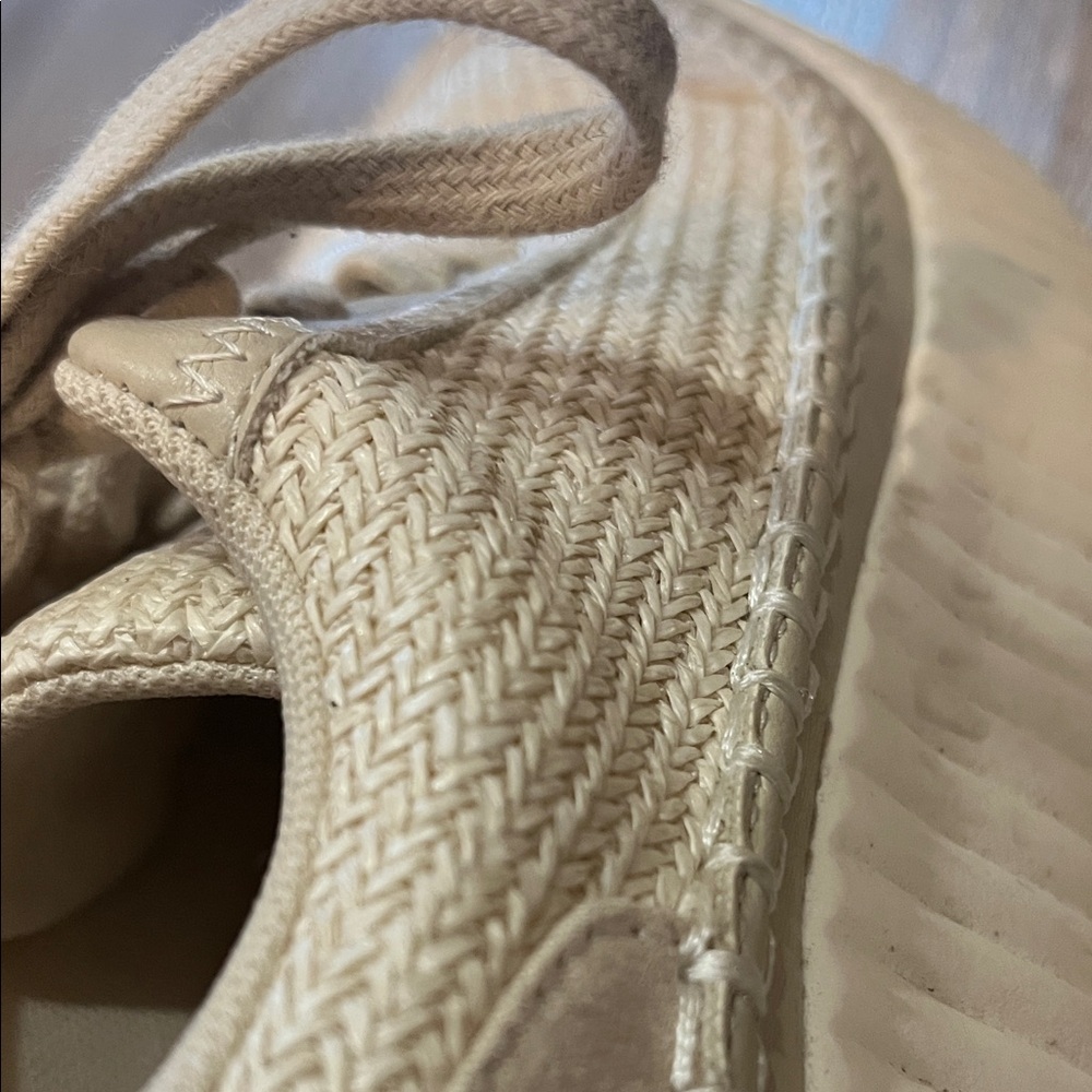 Dolce Vita Woven Platform Cream Sneakers - Size 7 - Picture 11 of 11